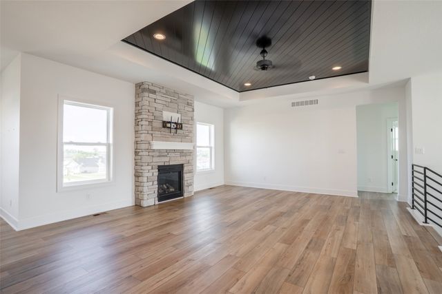 3963 Westgate Parkway, Clive, IA 50325