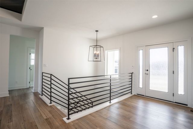 3963 Westgate Parkway, Clive, IA 50325