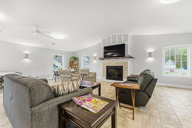 2140 Chelsea Lane, Garfield Twp, MI 49685