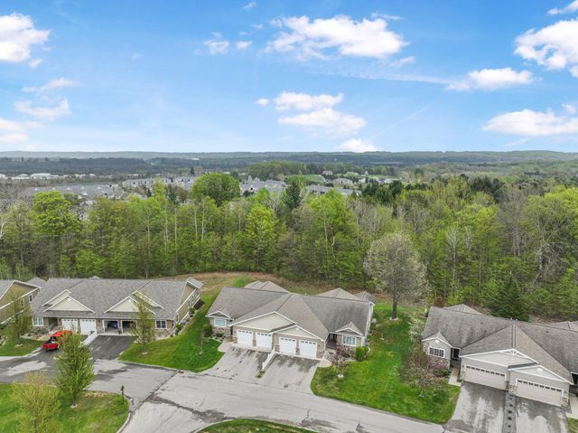 2140 Chelsea Lane, Garfield Twp, MI 49685