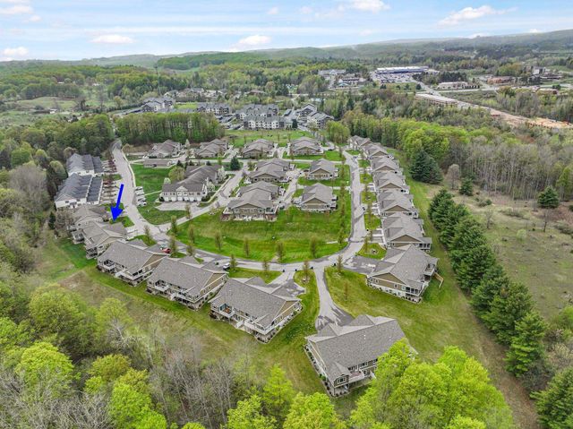 2140 Chelsea Lane, Garfield Twp, MI 49685