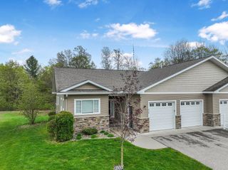 2140 Chelsea Lane, Garfield Twp, MI 49685