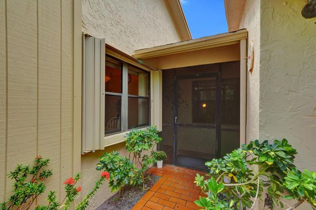 2500 NW 10th Street, Delray Beach, FL 33445