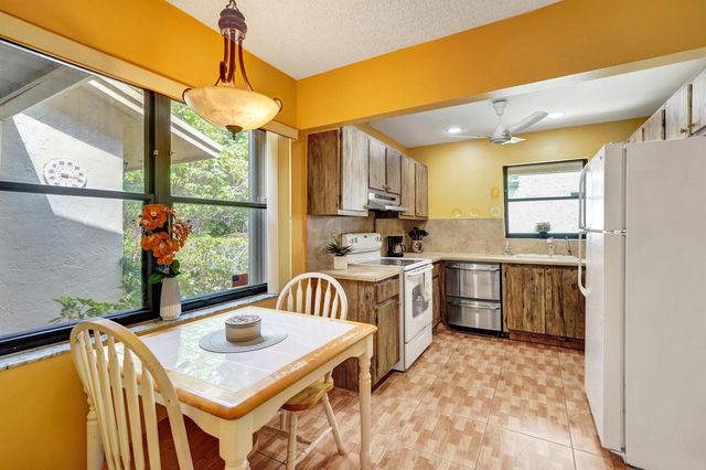 2500 NW 10th Street, Delray Beach, FL 33445