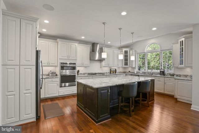 5836 WATERLOO BRIDGE CIR, Haymarket, VA 20169