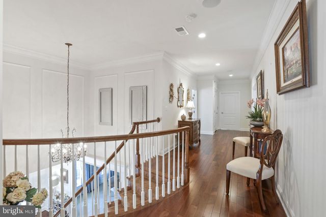 5836 WATERLOO BRIDGE CIR, Haymarket, VA 20169