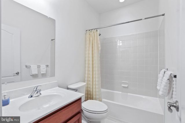 5836 WATERLOO BRIDGE CIR, Haymarket, VA 20169