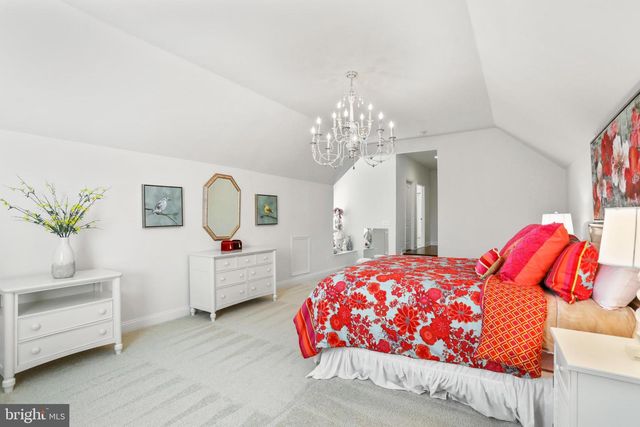 5836 WATERLOO BRIDGE CIR, Haymarket, VA 20169