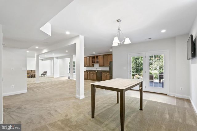 5836 WATERLOO BRIDGE CIR, Haymarket, VA 20169