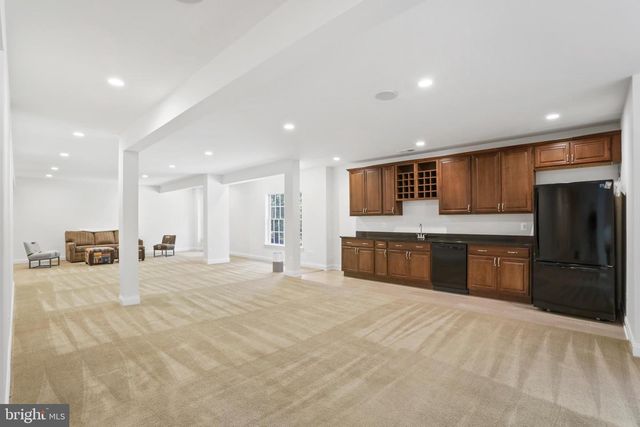 5836 WATERLOO BRIDGE CIR, Haymarket, VA 20169