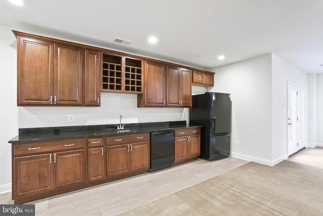 5836 WATERLOO BRIDGE CIR, Haymarket, VA 20169