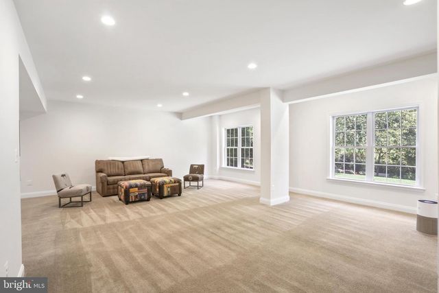 5836 WATERLOO BRIDGE CIR, Haymarket, VA 20169