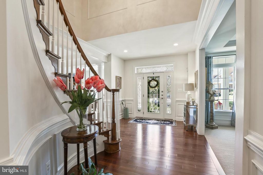 5836 WATERLOO BRIDGE CIR, Haymarket, VA 20169