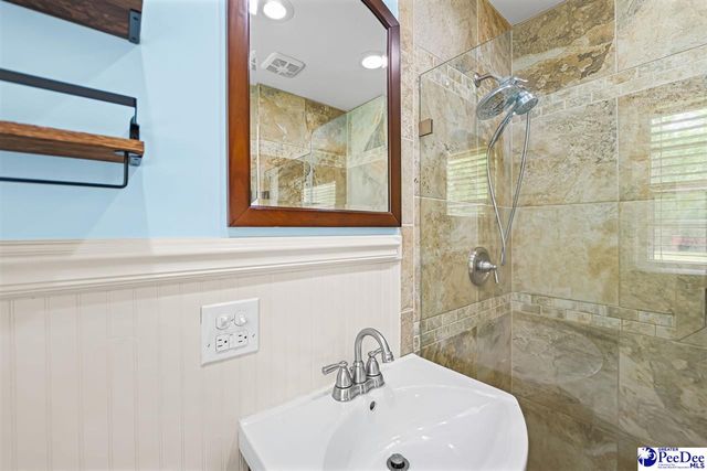 111 Brittain Rd, Darlington, SC 29532