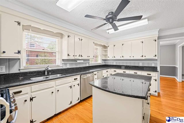 111 Brittain Rd, Darlington, SC 29532