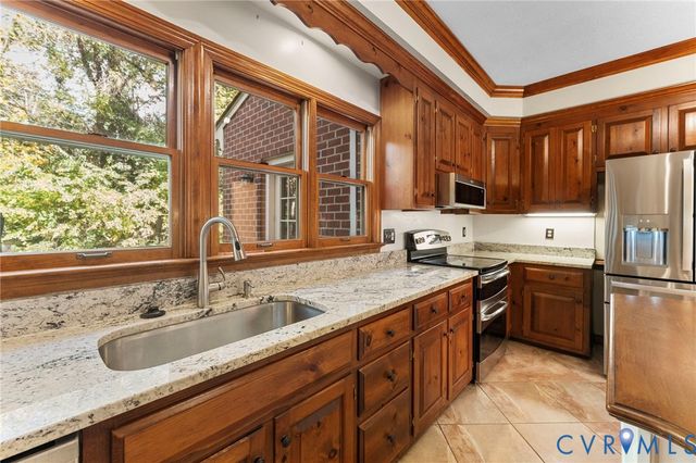 9290 Greywood Dr, Mechanicsville, VA 23116