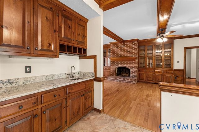 9290 Greywood Dr, Mechanicsville, VA 23116