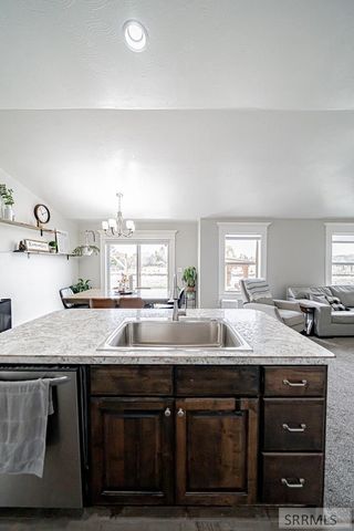 5215 Ryanne Way, Iona, ID 83427