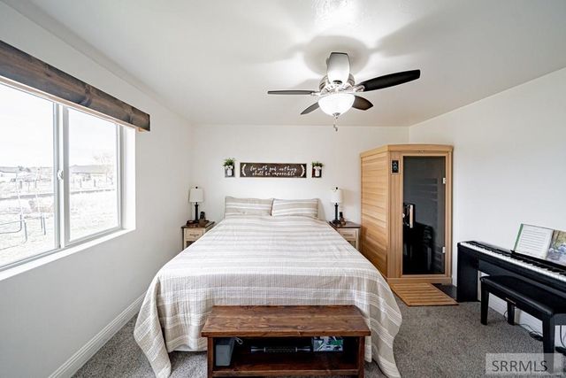 5215 Ryanne Way, Iona, ID 83427