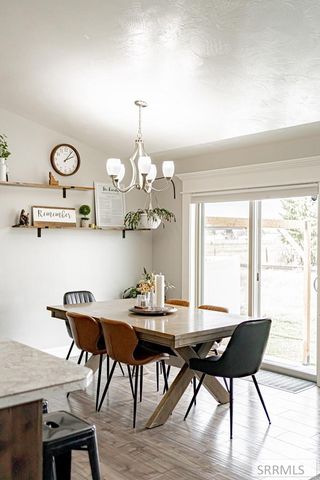 5215 Ryanne Way, Iona, ID 83427