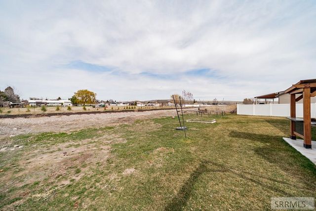 5215 Ryanne Way, Iona, ID 83427