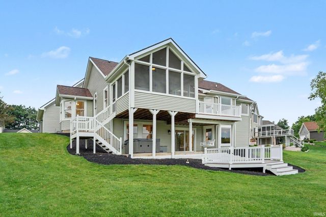 51754 S Saddle Ridge Lane, Granger, IN 46530
