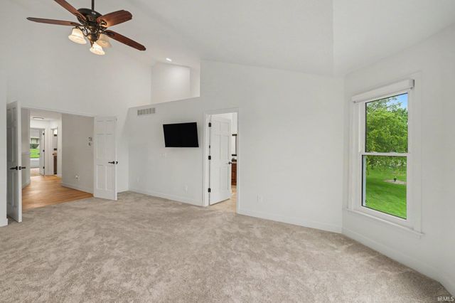 51754 S Saddle Ridge Lane, Granger, IN 46530