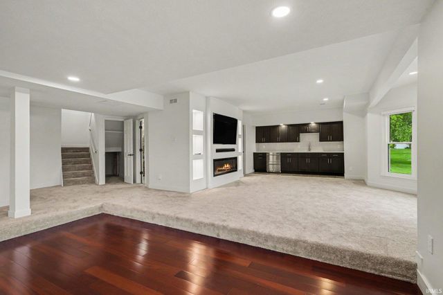 51754 S Saddle Ridge Lane, Granger, IN 46530