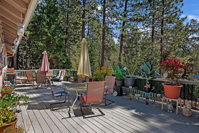 6295 Dolly Varden Ln, Pollock Pines, CA 95726