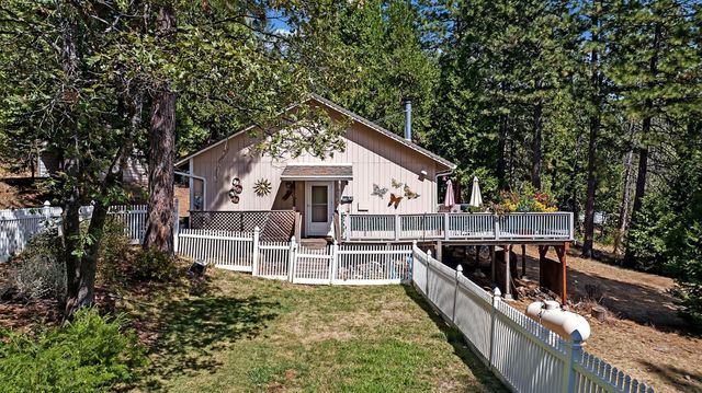 6295 Dolly Varden Ln, Pollock Pines, CA 95726