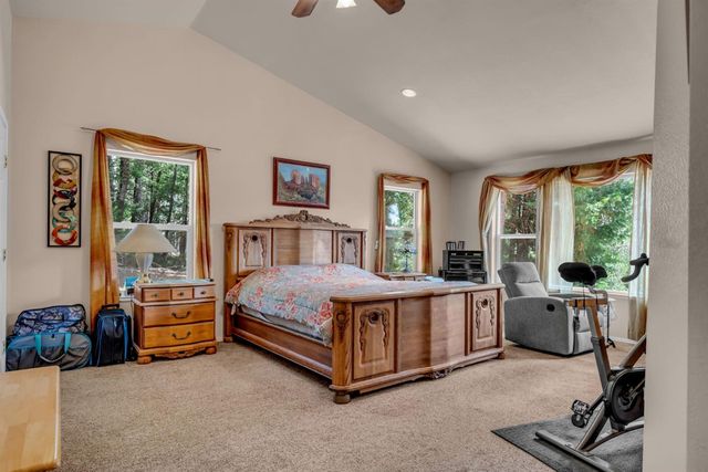 6295 Dolly Varden Ln, Pollock Pines, CA 95726