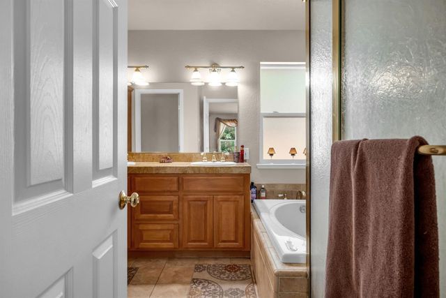 6295 Dolly Varden Ln, Pollock Pines, CA 95726