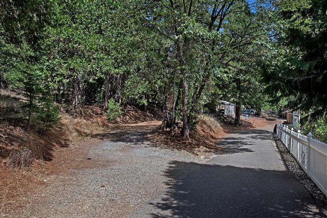 6295 Dolly Varden Ln, Pollock Pines, CA 95726