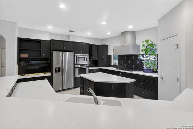 23204 Fossil Peak, San Antonio, TX 78261