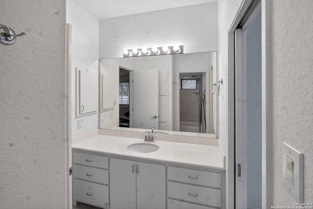 23204 Fossil Peak, San Antonio, TX 78261