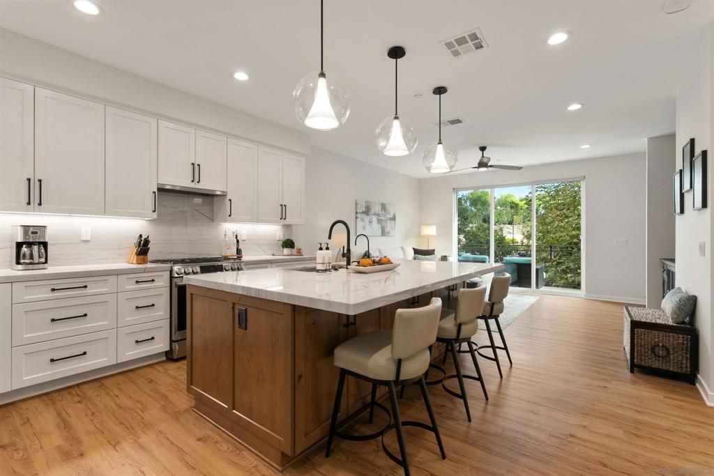 6050 Colt Place 103, Carlsbad, CA 92009 — exterior