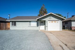 5261 Alcott Dr, Sacramento, CA 95820