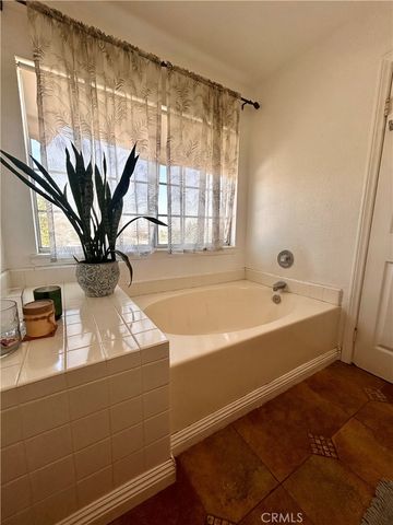 5115 Claro Way, Palmdale, CA 93551