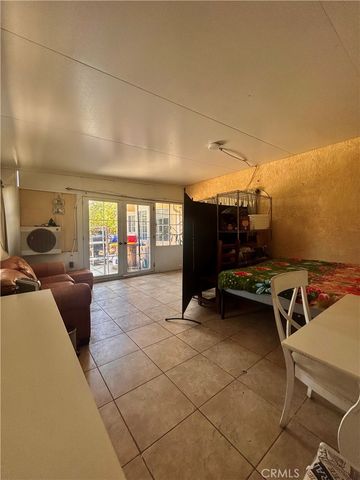 5115 Claro Way, Palmdale, CA 93551