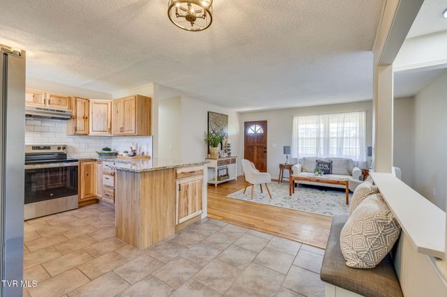 895 Choctaw Drive, Chuckey, TN 37641