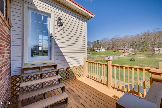 895 Choctaw Drive, Chuckey, TN 37641