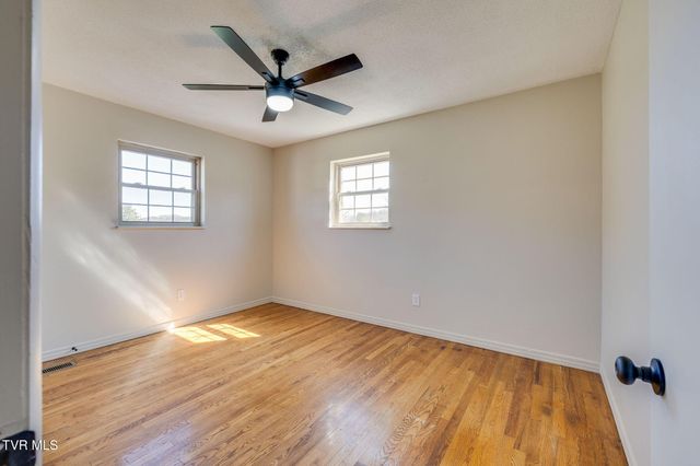 895 Choctaw Drive, Chuckey, TN 37641