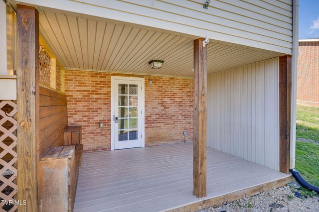 895 Choctaw Drive, Chuckey, TN 37641