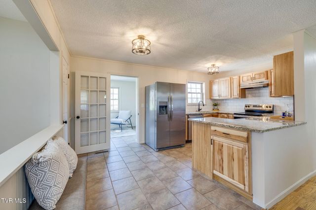 895 Choctaw Drive, Chuckey, TN 37641