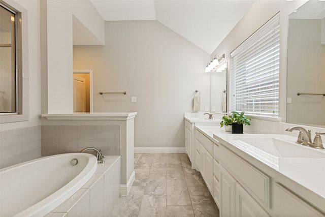 2124 Bishop Barrel Lane, St Paul, TX 75098