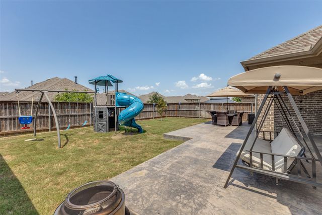 2124 Bishop Barrel Lane, St Paul, TX 75098