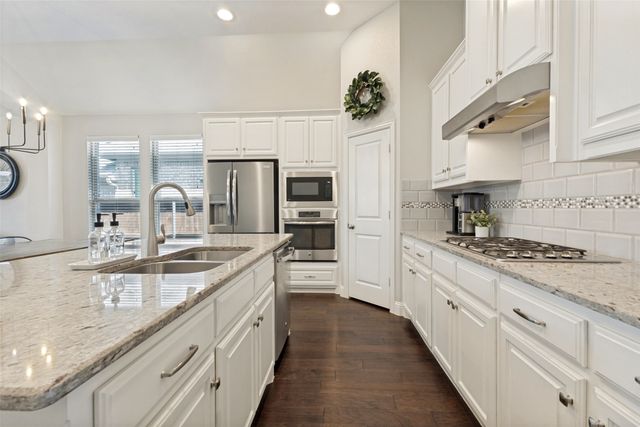 2124 Bishop Barrel Lane, St Paul, TX 75098