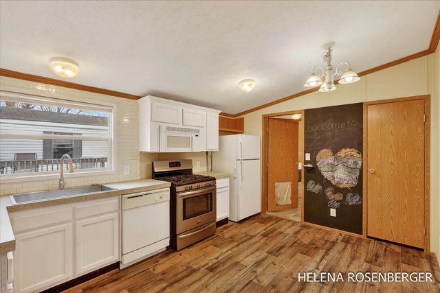 5032 Squaw Valley Lane 102, Allendale, MI 49401