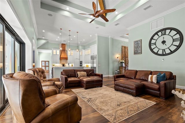 504 YELLOW SUBMARINE COURT, Howey In The Hills, FL 34737