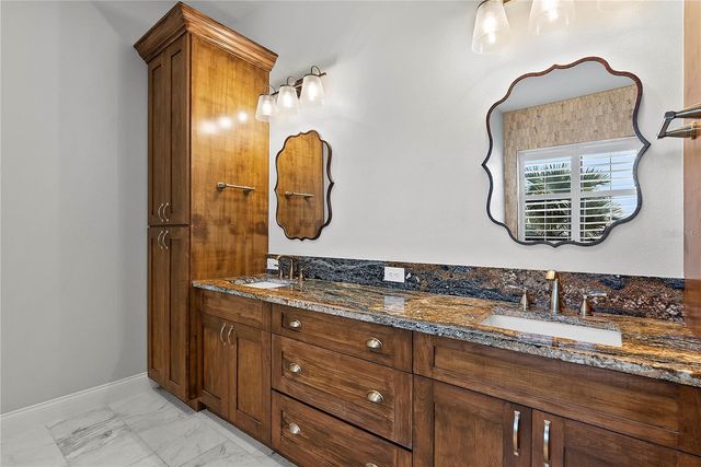 504 YELLOW SUBMARINE COURT, Howey In The Hills, FL 34737